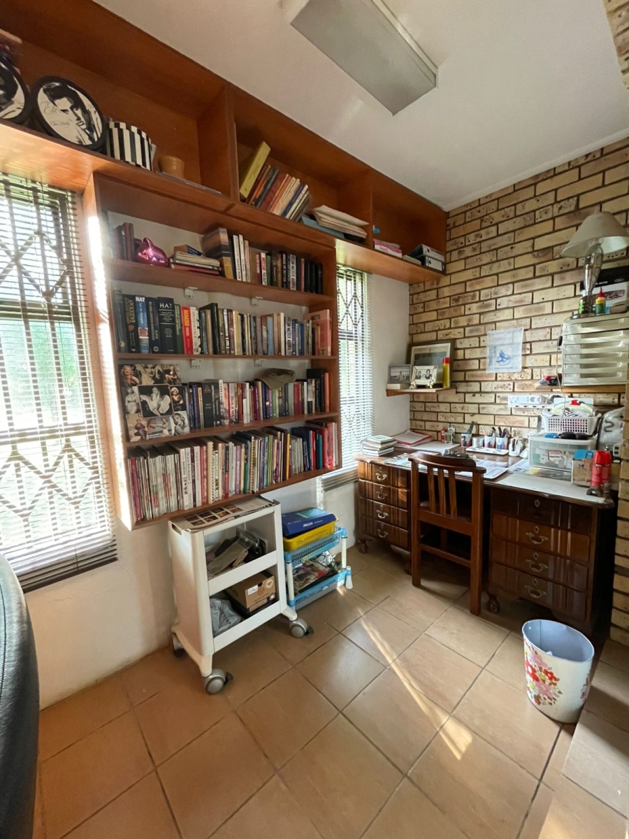 4 Bedroom Property for Sale in Christiana North West